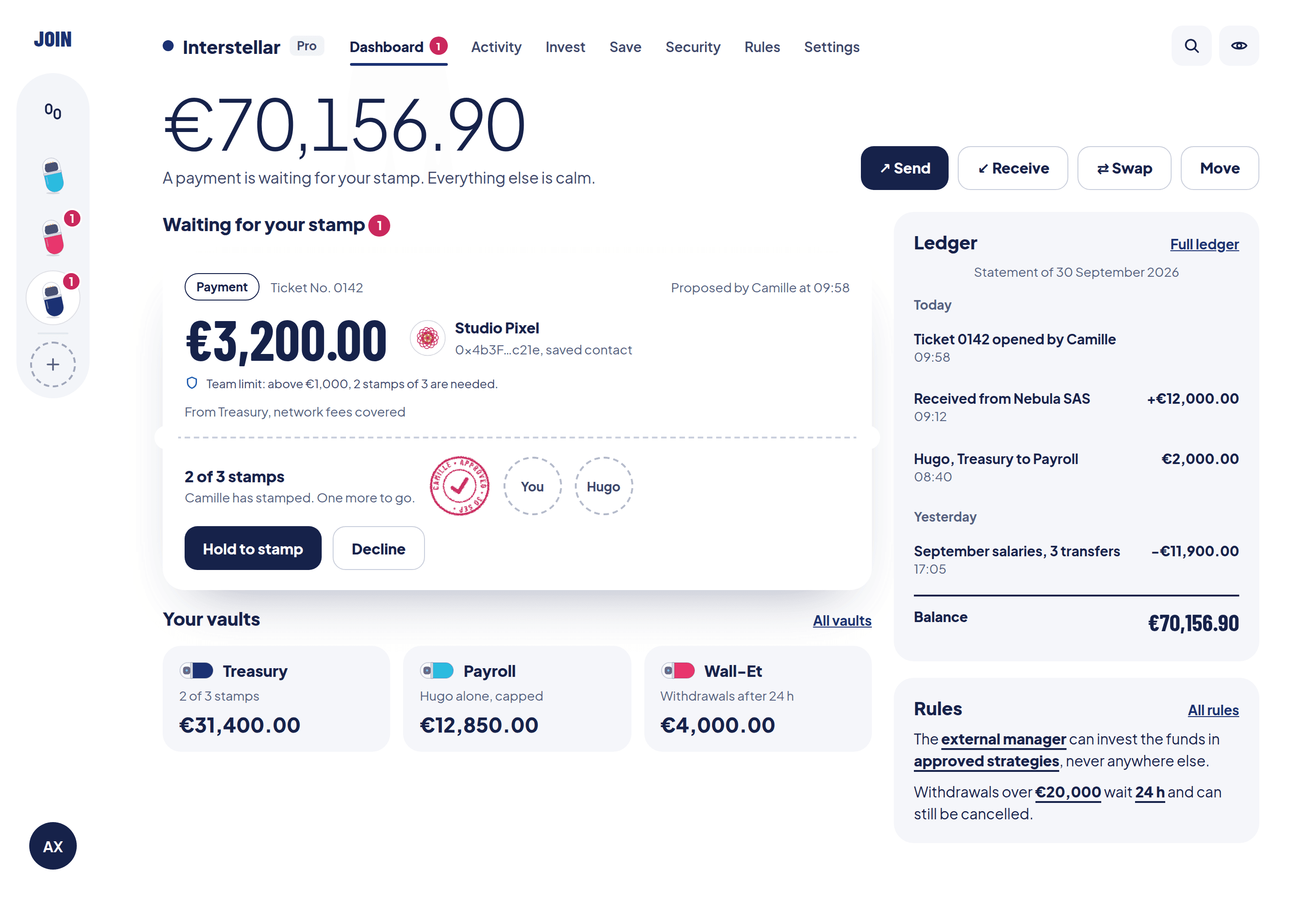 The Interstellar Pro capsule in its sober look: a €3,200.00 payment to Studio Pixel with 2 of 3 stamps, the ledger with the balance, the vaults and the team rules.